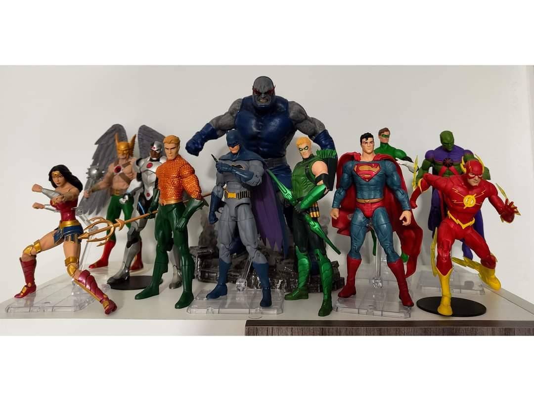 UlisesLpz's tweet photo. Vean bien, de todos esos miembros solo tendremos a flash, ww y Aquaman, si quiera el villano icónico. Pero no les llamen conformistas porque se ofenden
#dccomics #ZackSnydersJusticeLeague #RestoreTheSnyderVerse 
#ThanksWB but better #BoycottWB https://t.co/nFrlZU8APq