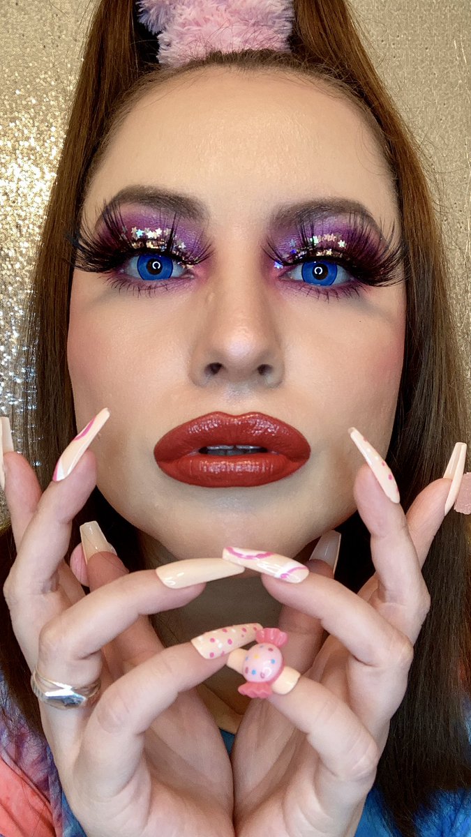 Marvellous_Mrs's tweet image. 💖 BRATZ DOLL TUTORIAL 💖 
MAKEUP TUTORIAL UP NOW!! 
instagram.com/reel/CYz6VI0lR…