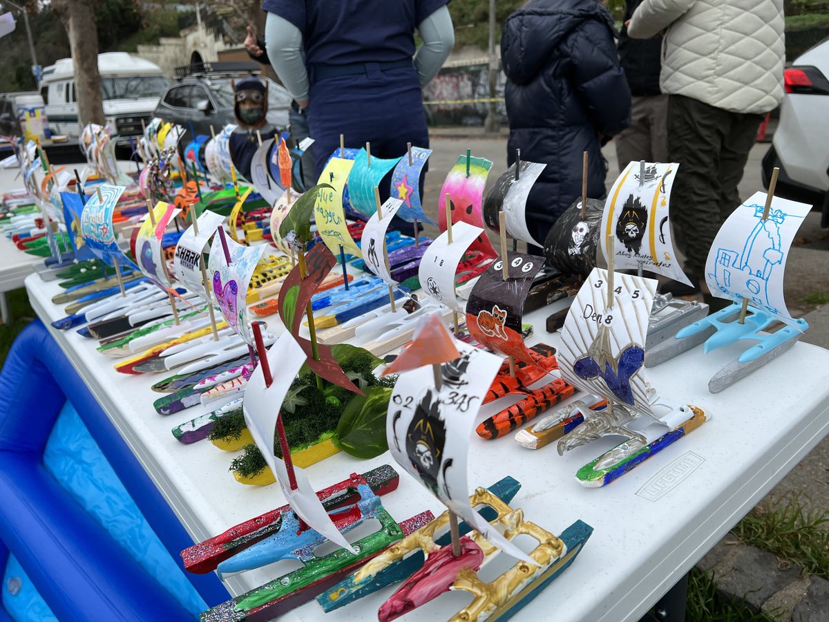 planzi's tweet image. Make these thank-yous for our Cub Scout Pack (this 1 is for @SFFDPIO for an awesome visit they did at our #RaingutterRegatta). Question for @donttrythis - which glue to use to adhere the patches to the cardstock? I reread the glue chapter in #EveryToolsAHammer and... not hotglue.