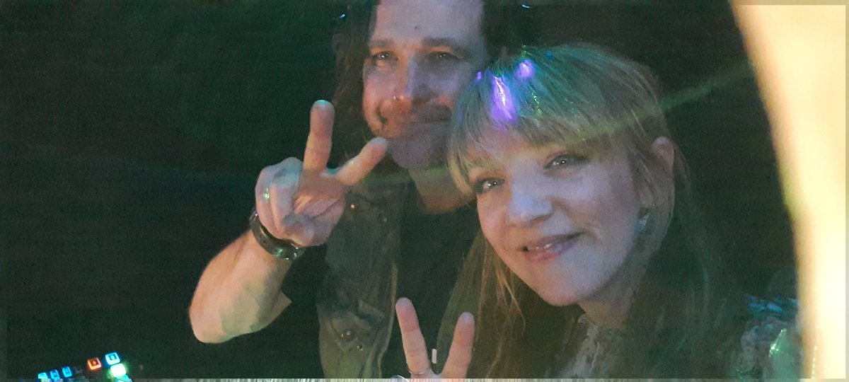Spinnin those tidy tunes like <a href="/DJ_Corinne/">Corinne</a> @djsimonlloyd <a href="/ByTotos/">Totos by the river</a> 🎧🎶
#HouseMusicAllLifeLong #funksouldisco #ncs #djs #bristollife
