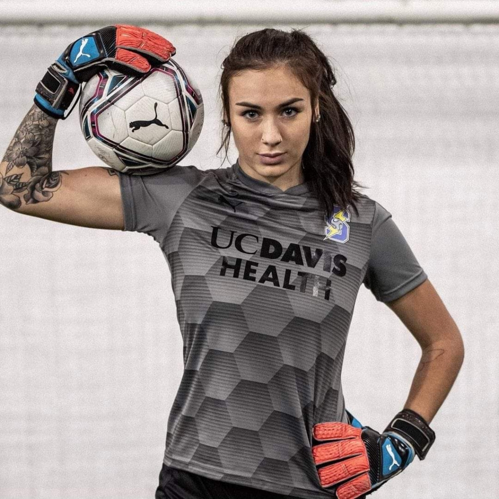 mlsmagita's tweet photo. Katelin #Talbert, 23 anni, americana, è il nuovo portiere del #Benfica femminile!!!!
#USWNT https://t.co/W3315OdZ1V