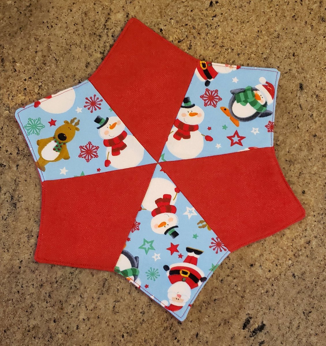 quilts_more's tweet image. Christmas Star Centerpiece Featuring Santa, Snowmen, Reindeer and Penguin On A Blue And Red Background, Cotton Fabric Star Focal Point tuppu.net/991addae #Etsy #ImagineQuiltsAndMore #GeometricShape