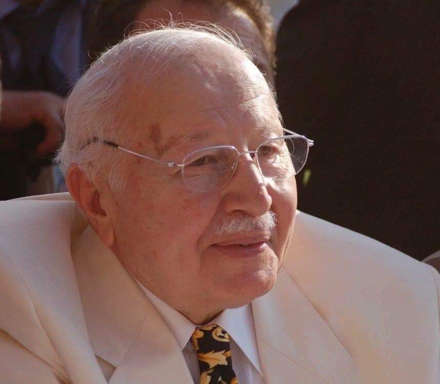 Müslümanlık; Namaz kılmak, Kuran okumak, tesbih çekmekten ibaret olsaydı Eyüp el-Ensari'nin [ra] İstanbul'da ne işi vardı!

Prof. Dr. Necmettin Erbakan