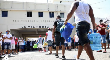 SIN24Horas's tweet image. Autoridades identifican diez presos heridos durante trifulca que dejó tres muertos. #NoticiasSIN #LaVictoria #Trifulca 

Más detalles en noticiassin.com y a las 7:00PM en #SINFinDeSemana