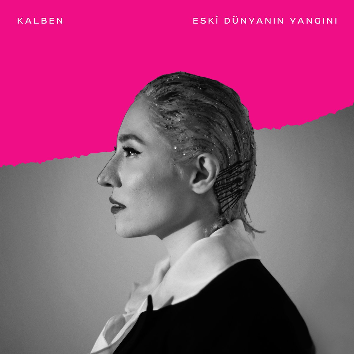 Eski Dünyanın Yangını tüm dijital platformlarda 
<a href="/SpotifyTurkey/">.</a> <a href="/AppleMusic/">Apple Music</a> <a href="/iTunes/">iTunes</a> <a href="/DeezerTR/">Deezer Türkiye</a> <a href="/Muudmzk/">Muud</a> <a href="/fizy/">fizy</a> <a href="/netdmuzik/">netd müzik</a>