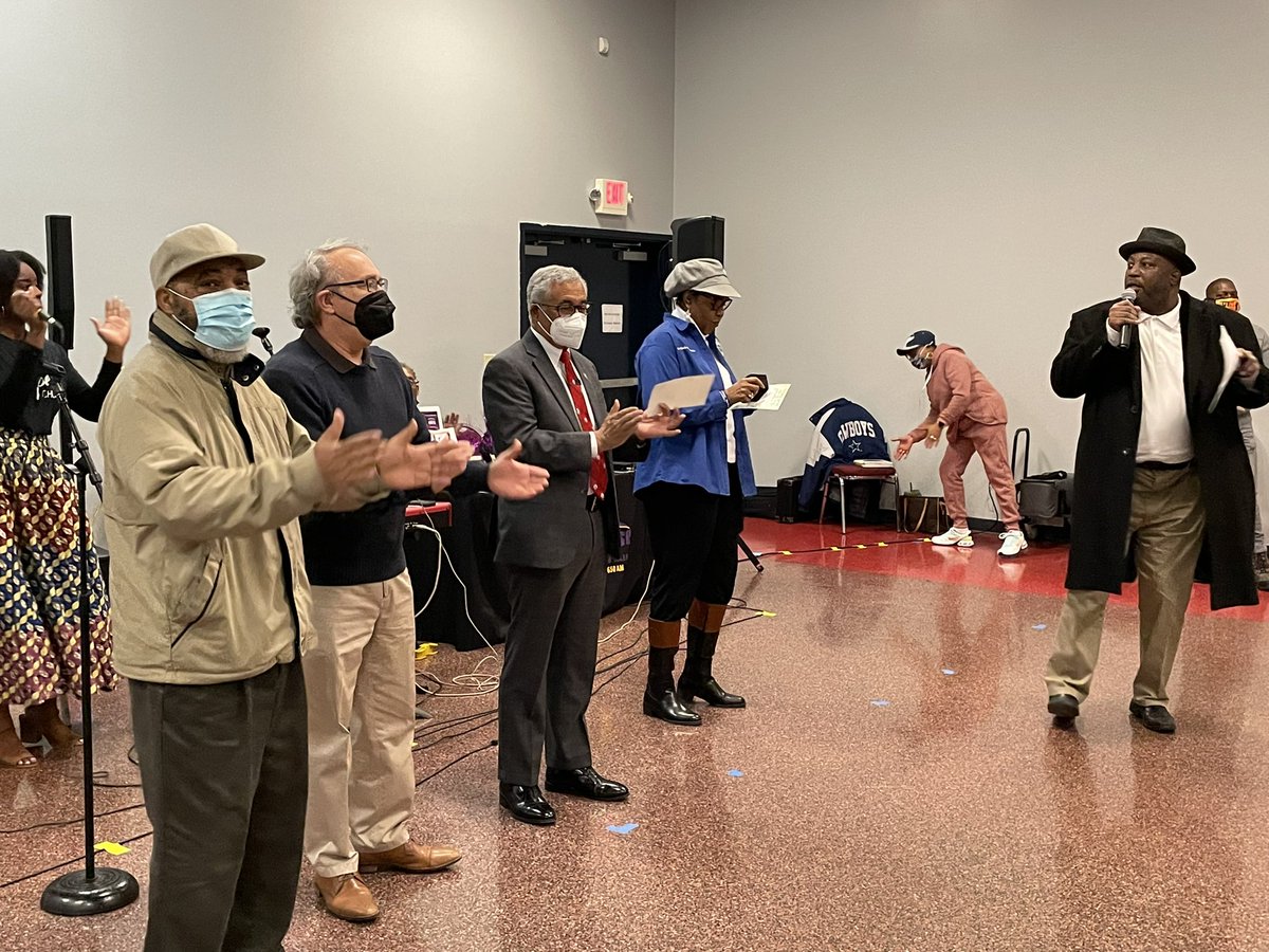 BobbyScott's tweet photo. Was honored to participate in the Annual Feeding 5000 event during this #MLKWeekend of service https://t.co/Tlmb4Ab6BW