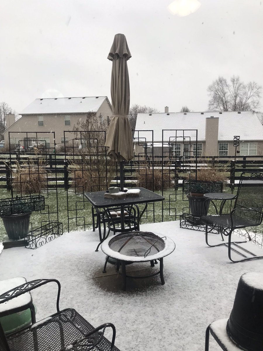 LoisWiggins's tweet photo. Izzy in Chilesburg! @Kentuckyweather https://t.co/fyq70qcZRR
