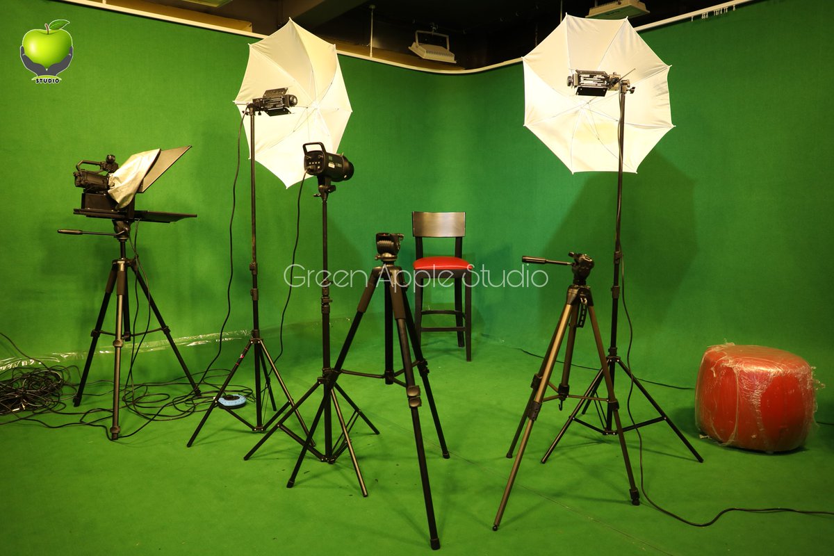 greenapplestudo's tweet photo. 📽️🎞️🎭🎬🎙️

Green mat set-up

Our services :
Green Room Studio | Voice Dubbing | Editing | Outdoor Shoots | Photography | Videography | Movie

#GreenAppleStudio #GreenAppleStudioOfficial #GreenRoomStudio #VoiceDubbing #Editing #OutdoorShoots #Photography #Videography #Movie https://t.co/2kkbT6vkgS