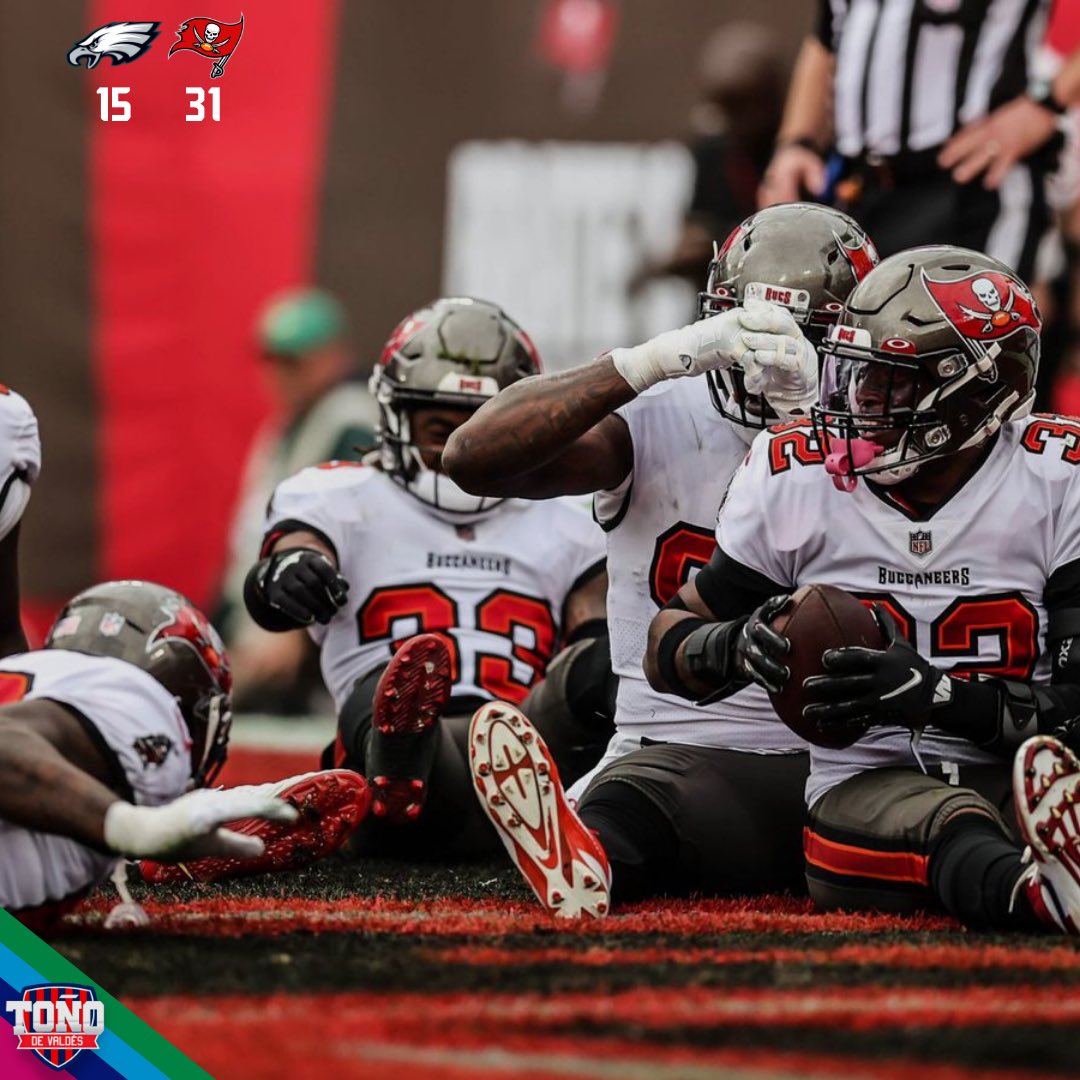 adevaldes's tweet photo. Tampa Bay arranca con paso firme el camino hacia el bicampeonato!!! 🏈

Los Buccaneers no tuvieron problemas para superar 31-15 a Philadelphia y recibirán en casa el duelo de Ronda Divisional.  
Tom Brady finalizó con 271 yardas y dos pases de touchdown.

#NFL https://t.co/U9BeI22iRB
