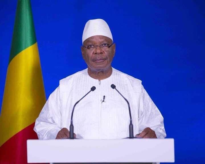 #Mali
Triste nouvelle , l’ancien président du Mali Ibrahim Boubacar Keita  a tiré sa révérence ce dimanche 16 janvier 2022 à Bamako.
Puisse ton âme reposer en paix Boua🙏🏾.