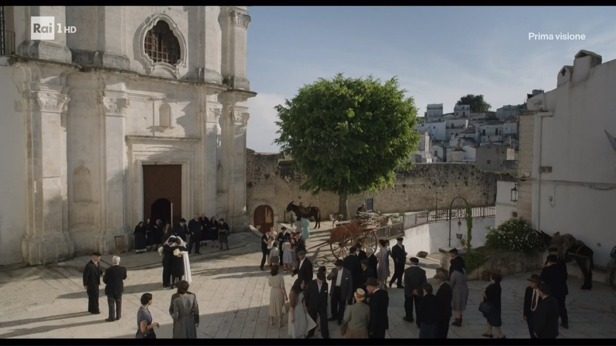 Ora su #Rai1: #MonteSantAngelo #LaCittàdeidueSitiUNESCO location della fiction #LaSposa con #SerenaRossi

#Gargano #weareinPuglia #cinema
Maggiori info montesantangelo.it/it/news/monte-…