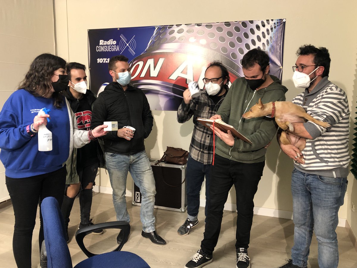 Musincronizados's tweet image. Ya disponible nuestro primer programa musincronizado de este año en @radioconsuegra, con la entrevista a Paramo Union, los mejores temazos y el repaso a la agenda musical como de costumbre. ¡No te lo puedes perder! 📻🔊🔊😉👇 #musincronízate
ivoox.com/musincronizado…