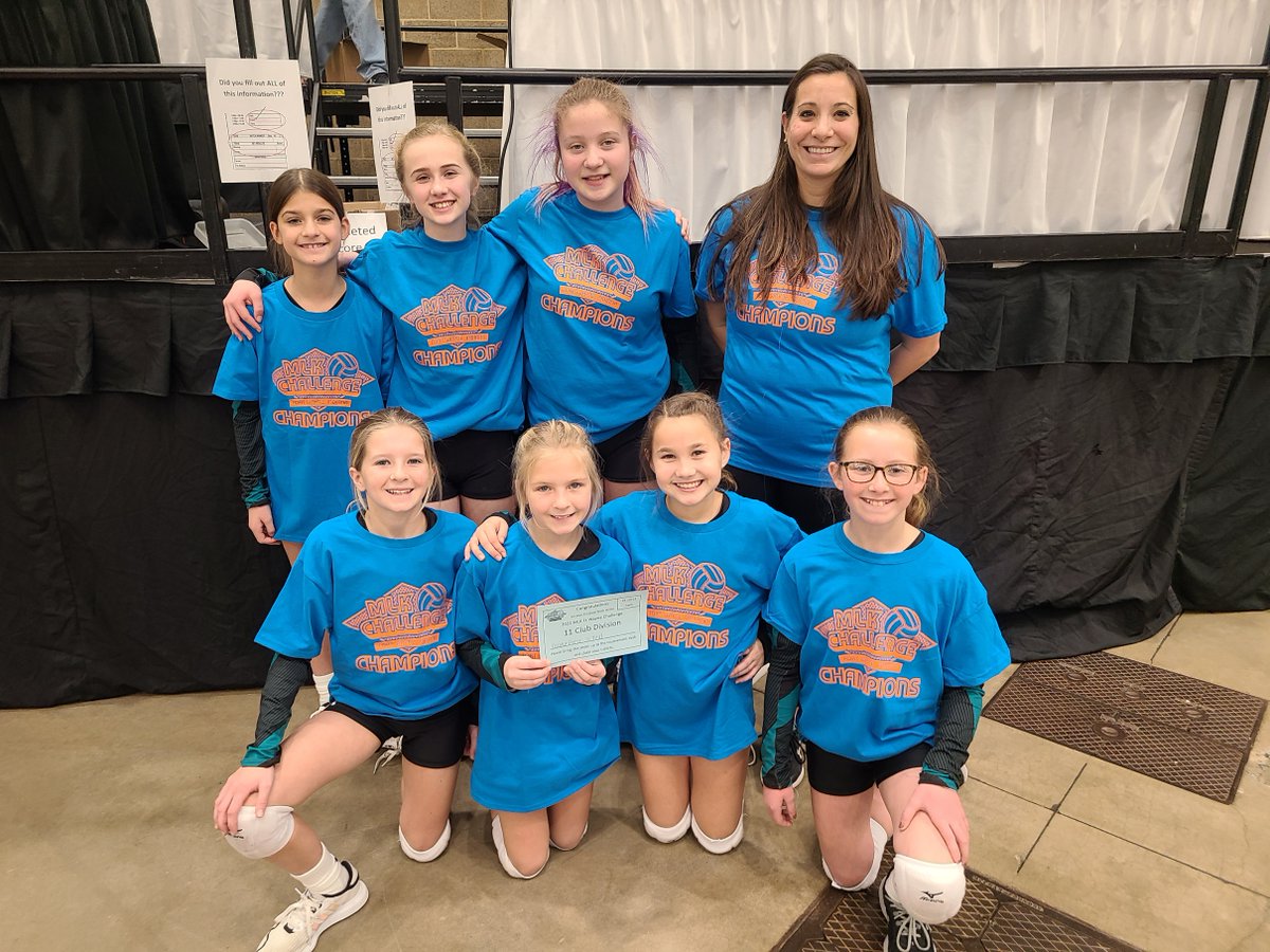 TeamIndianaVB's tweet photo. Congratulations to 11 Club Champions - Decatur Force 11 Teal and Finalist - Iowa Select 11 Mizuno! #MLKChallenge https://t.co/m5e195S3cr