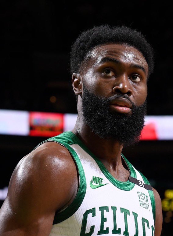 BOSFred7's tweet photo. Jaylen Brown in His Last 15 Games:

27.3 PPG
7.3 REB
3.5 AST
1.2 STL
47.4 FG%
37.4 3PT% 
RT To Vote #JaylenBrown As A #NBAAllStar. https://t.co/l5jAkh9TXH