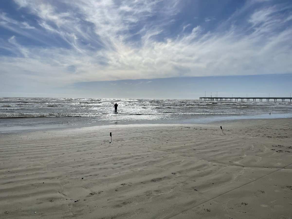 roaming_runner's tweet photo. Looking to visit a great coastal Texas town? Check out Port Aransas - https://t.co/MKKLVsmCAC #travel #texas #texascoast #portaransas #beach #fishing #nature #wildlife @VisitPortA https://t.co/hGUvt0qehH