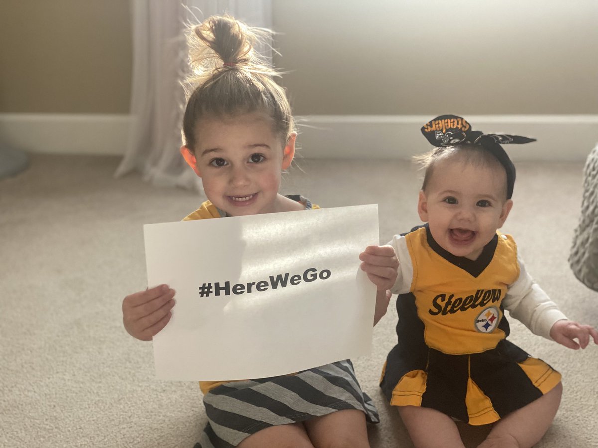 gem0444's tweet photo. Ready for the game! @steelers @SteelersUnite #HereWeGo #Steelers https://t.co/zV4IkBeHa6