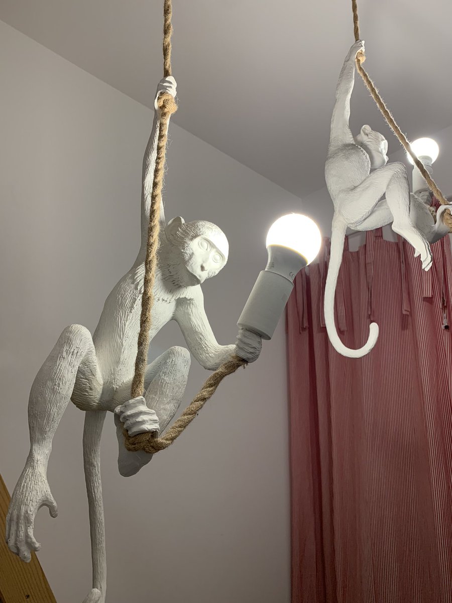 maintcraft's tweet photo. Lamps in my younger son’s room https://t.co/vTDcQEyI0p