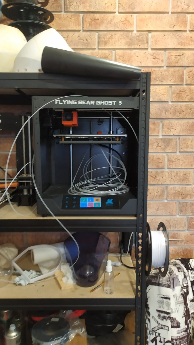 M16Studios's tweet photo. noooooooooooooooooooooo

The nozzle clogged, the extruder broke all the fittings through which the filament went. https://t.co/GV5iAaVTmO