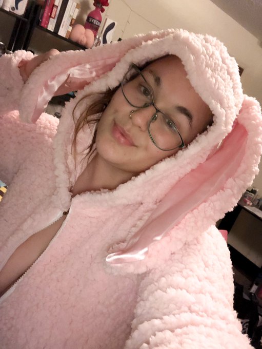 Bunny. 🐰 https://t.co/JxcpoBgAi9<a href="/tag/homeless"class="tags"><span>#homeless</span></a>