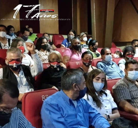 SucreMunMRT's tweet photo. El día #Sab15, se realizó en el teatro Luis Mariano Rivera el día del Maestro. Una Seción Especial con el Consejo Legislativo del Edo. @Sucre_MRT y el Concejo del Mpio. @SucreMunMRT, Manifestación de amor de estrega y dedicación de cientos de Maestros que dan su vida por enseñar, https://t.co/0jur59E5Pa