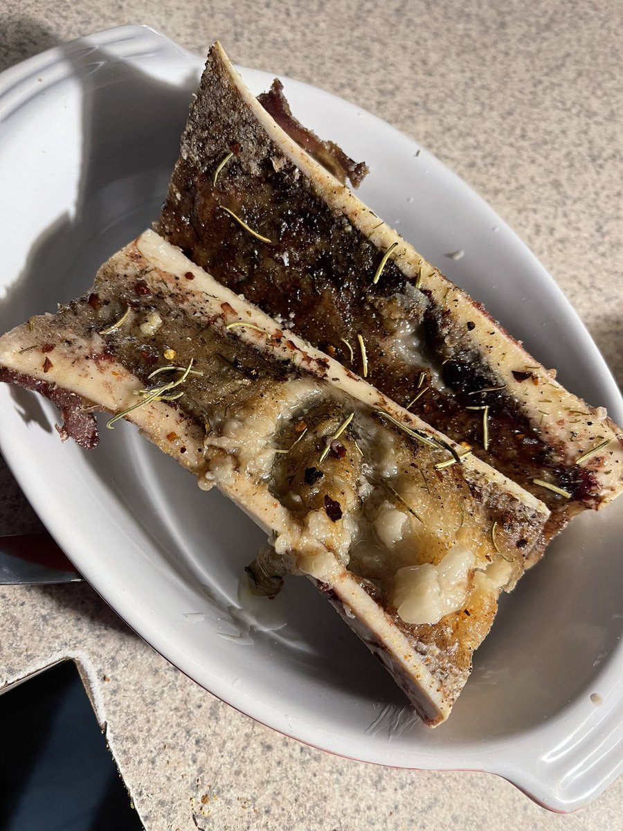 Kgmsquared's tweet image. Tonights delight, brought to you from @thebutcherysl delicious roasted bone marrow!! #trynewstuff