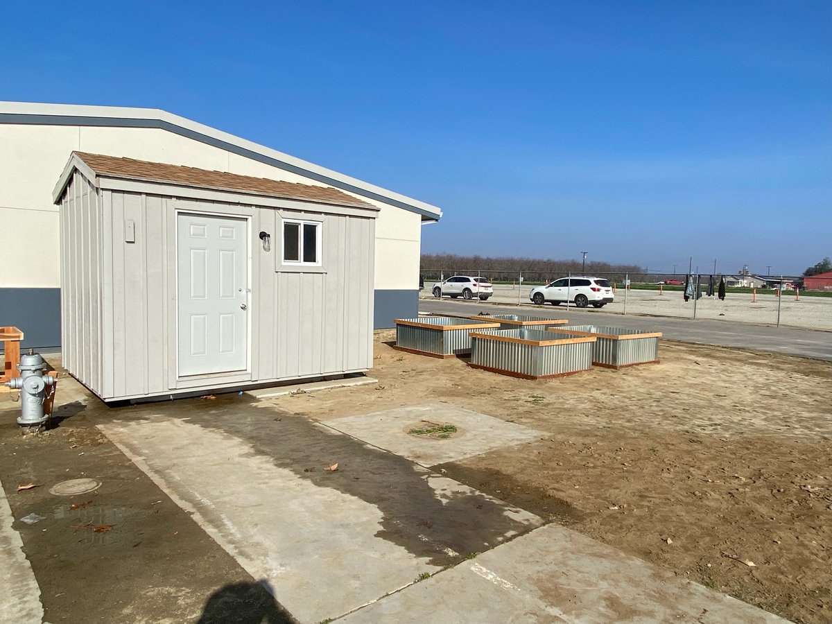 JulieBoesch's tweet photo. Agriculture elective has completed their raised garden containers, relocated and secured our shed and are ready for planting!! Love ❤️ this new opportunity that we have persevered to make happen! ❤️our teachers!! #wearemaplemustangs #thefuturestartswithus https://t.co/umsVVFcTbR