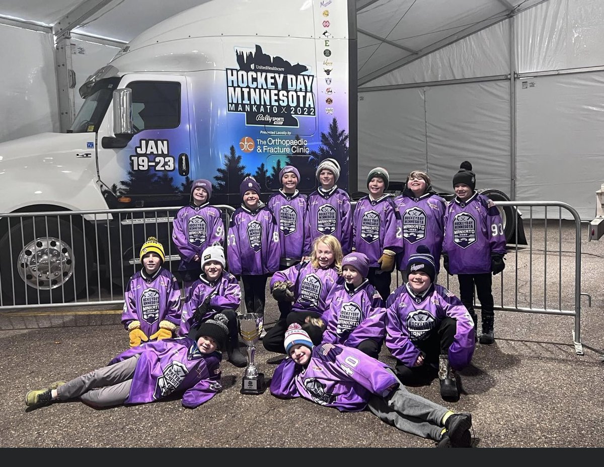 mankatoeastpuck's tweet photo. 🚨🚨🚨 Coming in hot!!  Kids doing work this weekend.  Nice work to the squirt c-black team on a championship in Winona!  Also, what a W by the Squirt c-grey, getting the first @hockeydayKATO W at Blakeslee!!  #futurecougars #futureisbright   Good works all!! https://t.co/OgaxZLzKnK