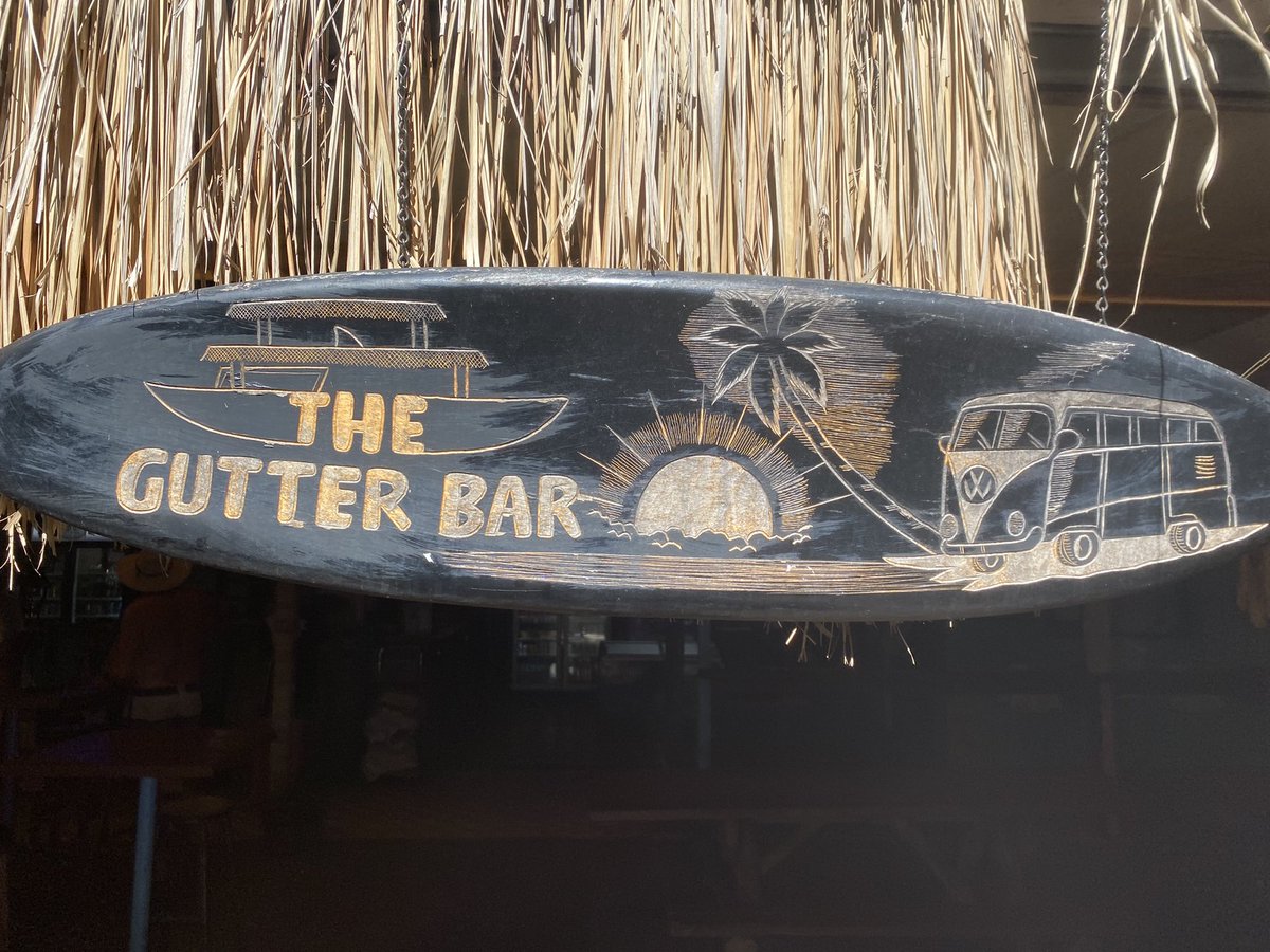 hillyshoist's tweet photo. #gutterbar #moretonisland https://t.co/aiCRw63vdi