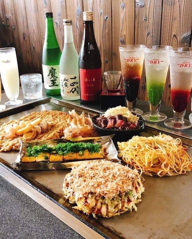 VoxChord_cl's tweet photo. 創作鉄板居酒屋 BEJITA 様

関西外大(特に御殿山キャンパス)の近くにある創作鉄板居酒屋です😁
お昼の定食もあり、お好み焼きはもちろん、もんじゃ焼きや豊富なお酒がたくさん楽しめます🍶🎶
リーズナブルでアットホームな創作鉄板居酒屋❗️は学生に嬉しい♪みなさんぜひ行ってみてはいかがでしょうか？ https://t.co/jGB98396eI