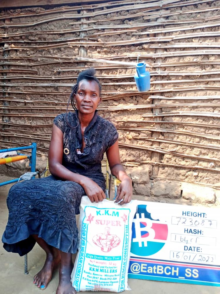 eatBCH_SS's tweet photo. Yesterday we had a supriest visit to our first @eatBCH cooks not in the picture is @Elobijo mother. The cooks started cooking @junubos when we started the feeding in #SouthSudan at @junubos We continued to say Thank you for all support. @eatBCH @eatBCH_VE @bitcoininfo @btcfork https://t.co/vo40UjnrMD
