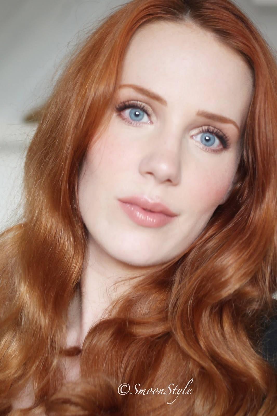 Happy birthday Simone Simons  