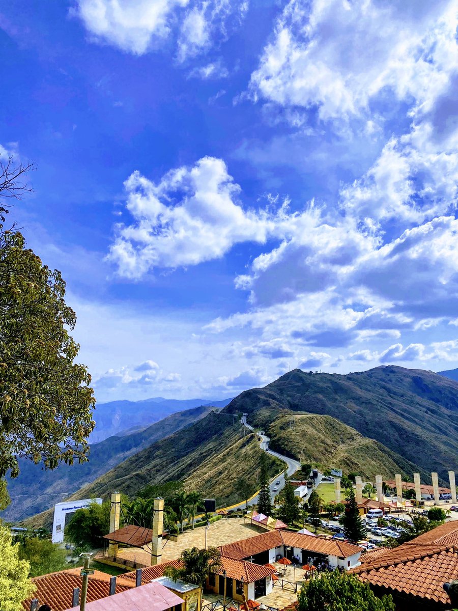 laurgnzalez's tweet photo. Views from Colombia 🇨🇴 https://t.co/LPYE9c0oxO