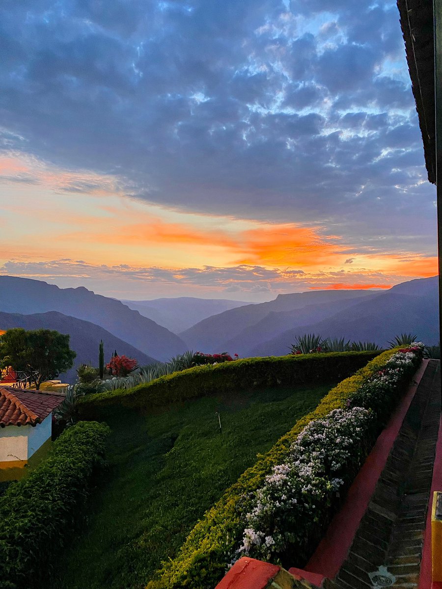 laurgnzalez's tweet photo. Views from Colombia 🇨🇴 https://t.co/LPYE9c0oxO