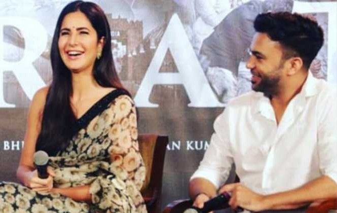 KatrinaUnivers's tweet photo. Happy Birthday to one of the best director Hindi Cinema has at present...@aliabbaszafar
..thank you for giving us characters like #DimpleDixit, #Zoya and #KumudRaina...u always manage to bring best out of Kay nd I m sure u will do the same with Supersoldier.
β€π€
#katrinakaif https://t.co/8FNNpoZGmE