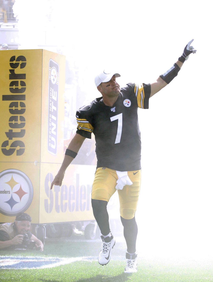 rickfish412's tweet photo. Ben Roethlisberger.

QB1. My favorite athlete. My childhood hero.

There’ll never be another.

Thank you for everything.

🖤💛 #HereWeGo https://t.co/thaEpRhLJb