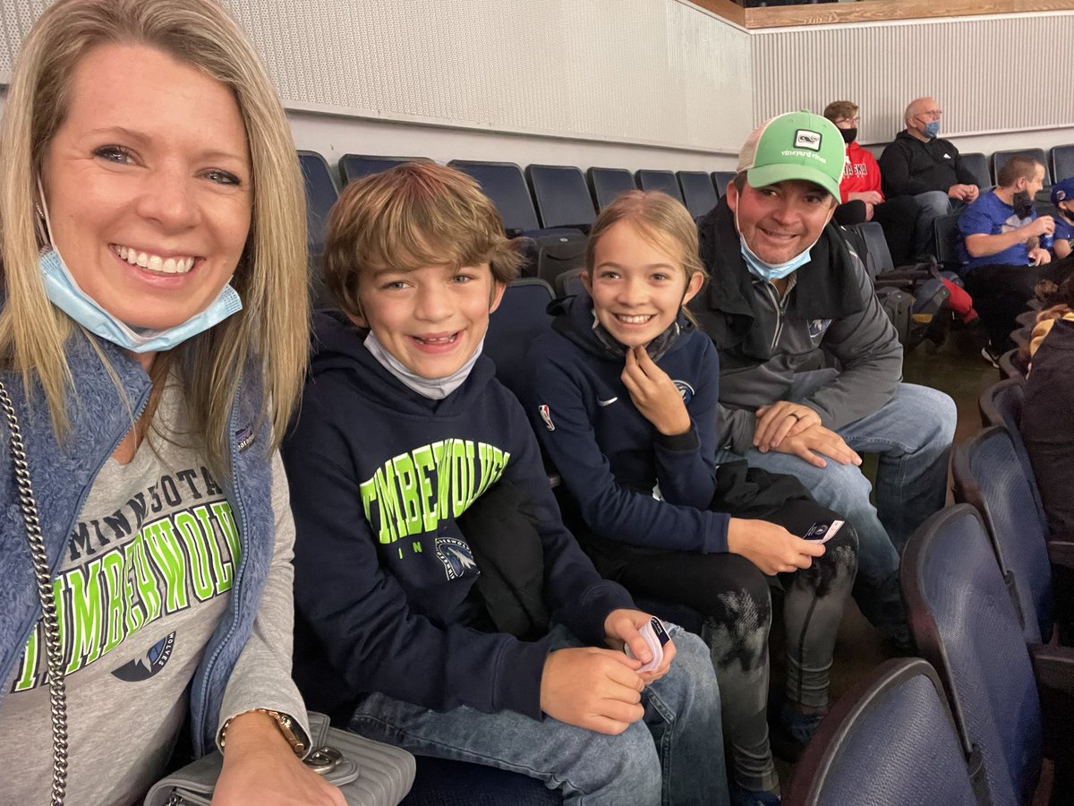 Celebrating my bday with my 3 favorite people and the TWolves #packpix