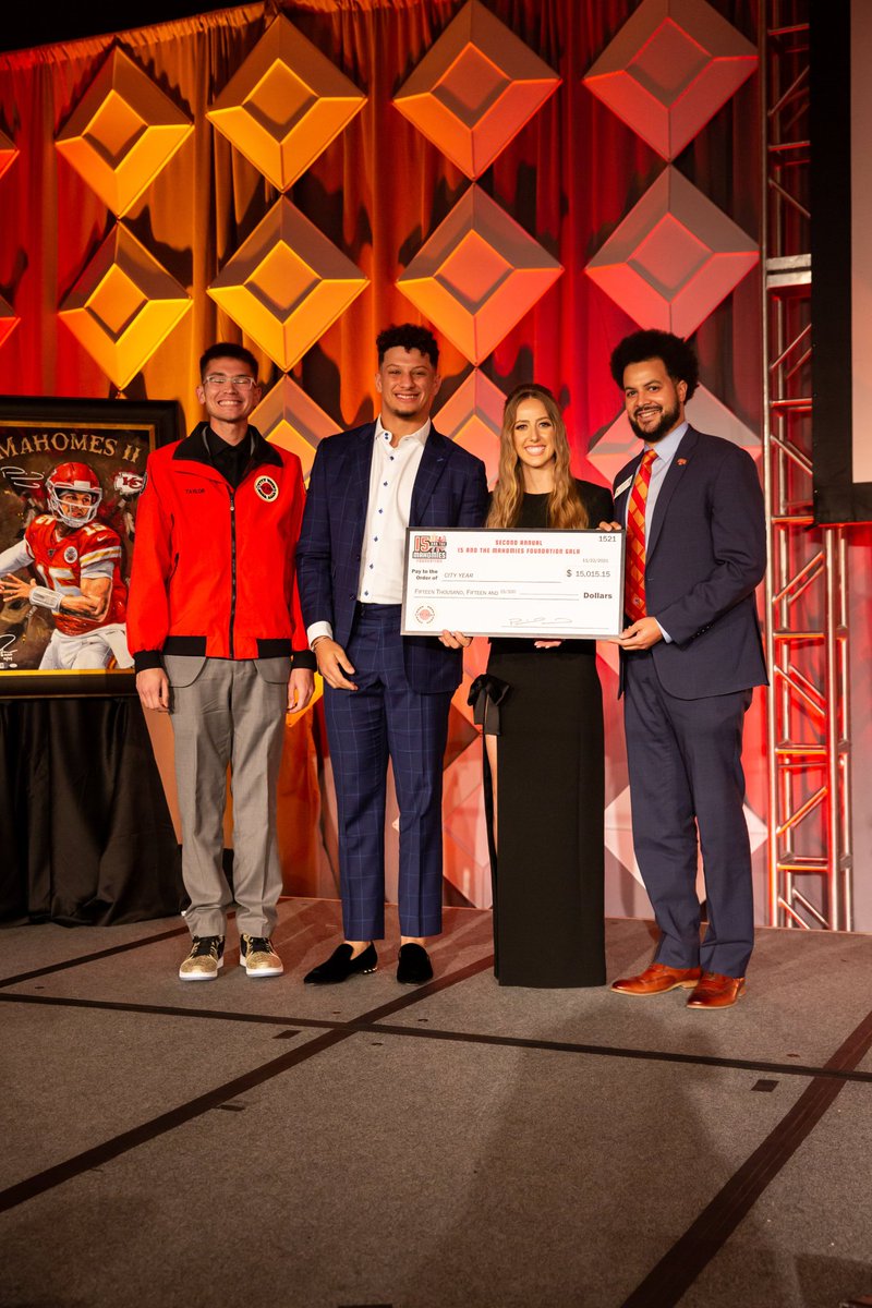 ShowMeService's tweet photo. When @PatrickMahomes isn't taking the snap in the #Playoffs, he is working to support our @AmeriCorps program, @CityYearKC with a grant from @15andMahomies!

Let's go @Chiefs! #OneTeamOneVision

#Chiefs #afcwildcard #WildCardWeekend #KansasCity #football #playoffsNFL https://t.co/1FeOUIM7vu