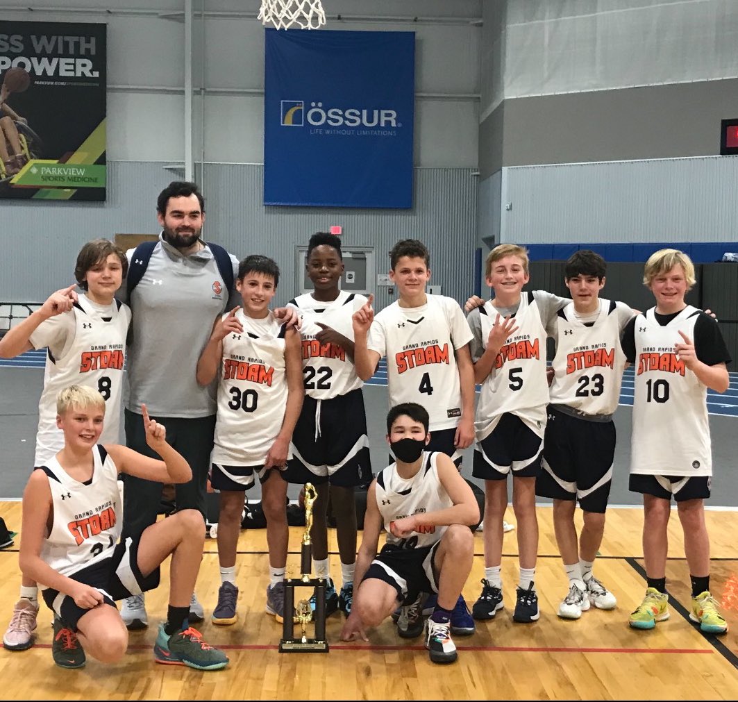 grstormbb's tweet photo. Great weekend of hoops at the MLK Classic in Ft Wayne. STORM 8th grade makes it to the final 8 before losing to eventual champs. STORM 7th Anama win the D1 Silver Championship &amp; STORM 7th George come from behind to win the D2 Gold Championship. @gymratsbball https://t.co/MvNUTrr3fq