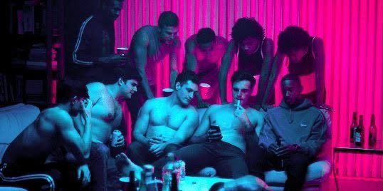 ClubPotterhead's tweet photo. Los de Euphoria en la prepa / Yo en la prepa https://t.co/EqjxyJ1MGv