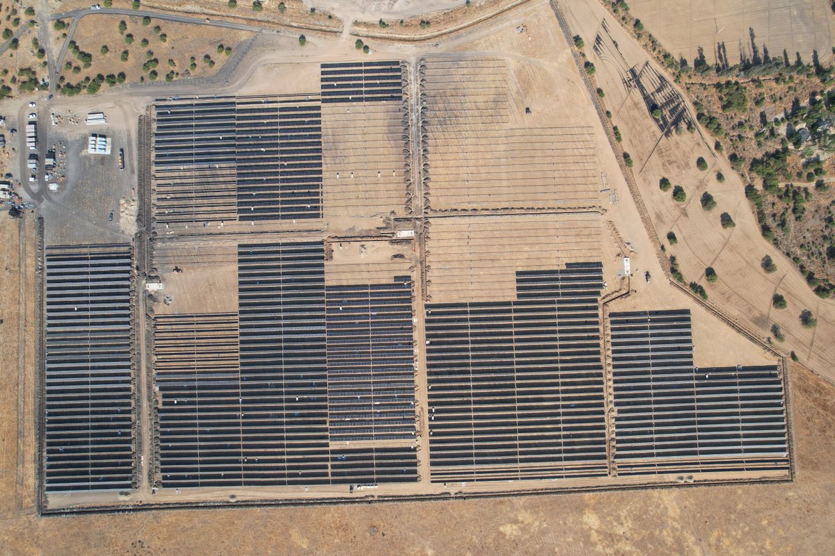 waldo_cerda's tweet photo. Proyectos PMGD.... Sin duda muestra el avance del (PFS) Parque Solar Palermo.....Hermosas las dos... https://t.co/KbzzWyFTAb