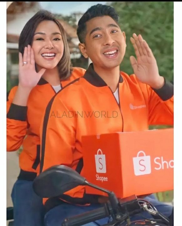 Nunaenzu's tweet photo. Shoope...cod yg nganter Aladin...
#IkatanCinta #Shoopecod https://t.co/SM4RB0frBk