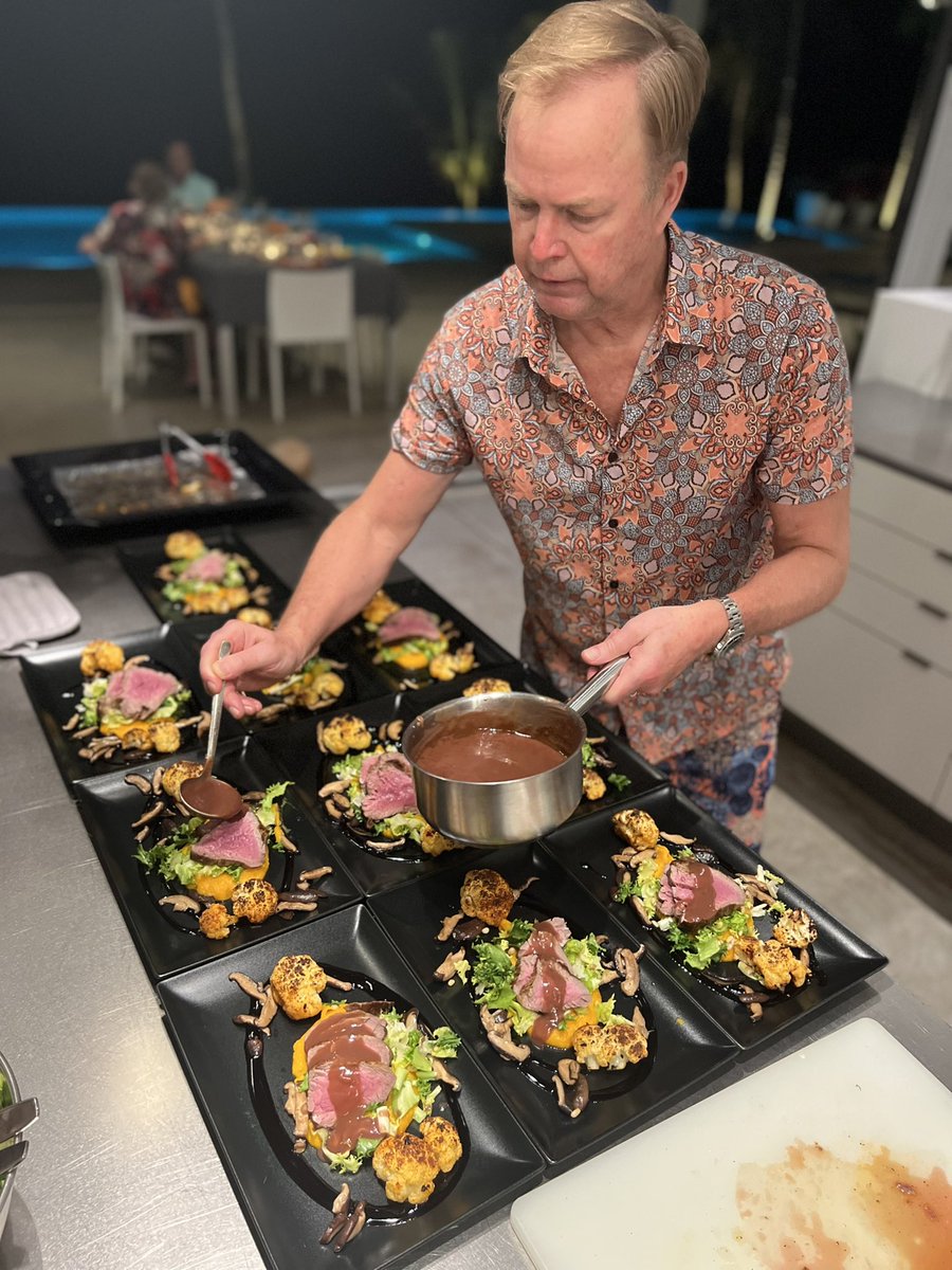 A pleasure to cook dinner for the extended Timmer family, including my mom  who taught me how to cook! 👨‍🍳