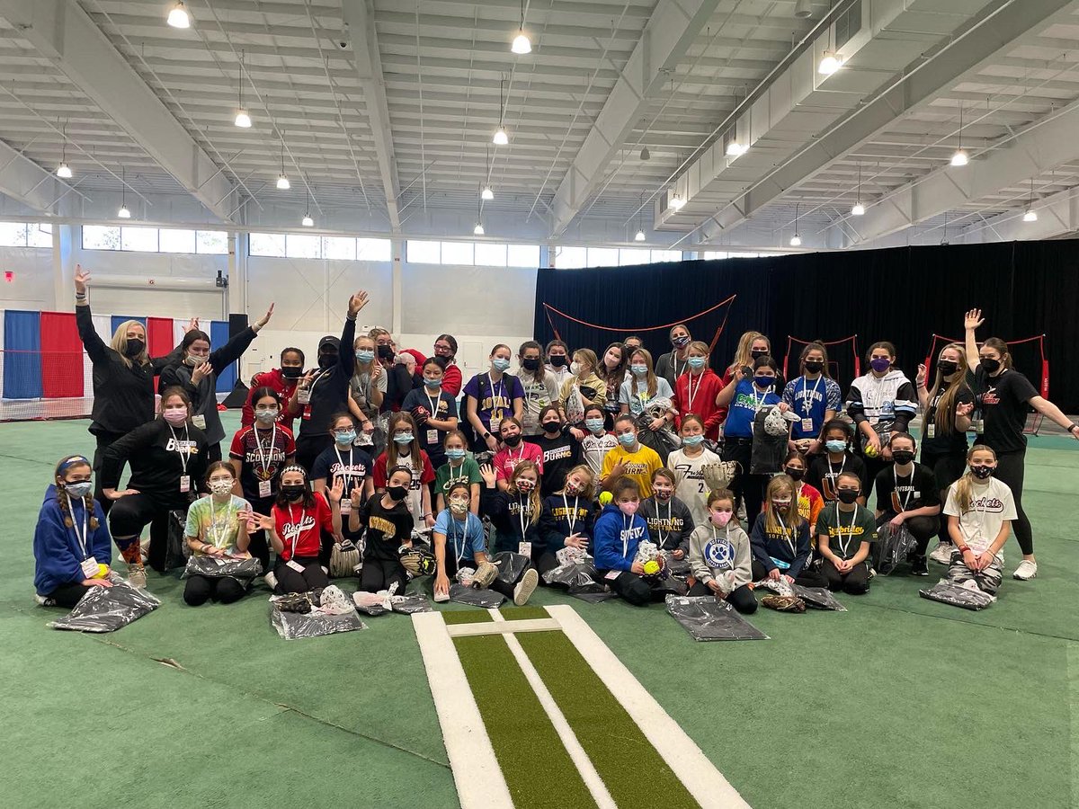 planetfastpitch's tweet photo. What a weekend! Amazing to work with such a great team of speakers, passionate about this incredible sport.
Thank you to everyone making the experience memorable and impactful. #TeamWSCC #PFPNation
@aj_andrews_ @Aubree_Munro1 @andrews_aliyah https://t.co/1rNVknWNbH