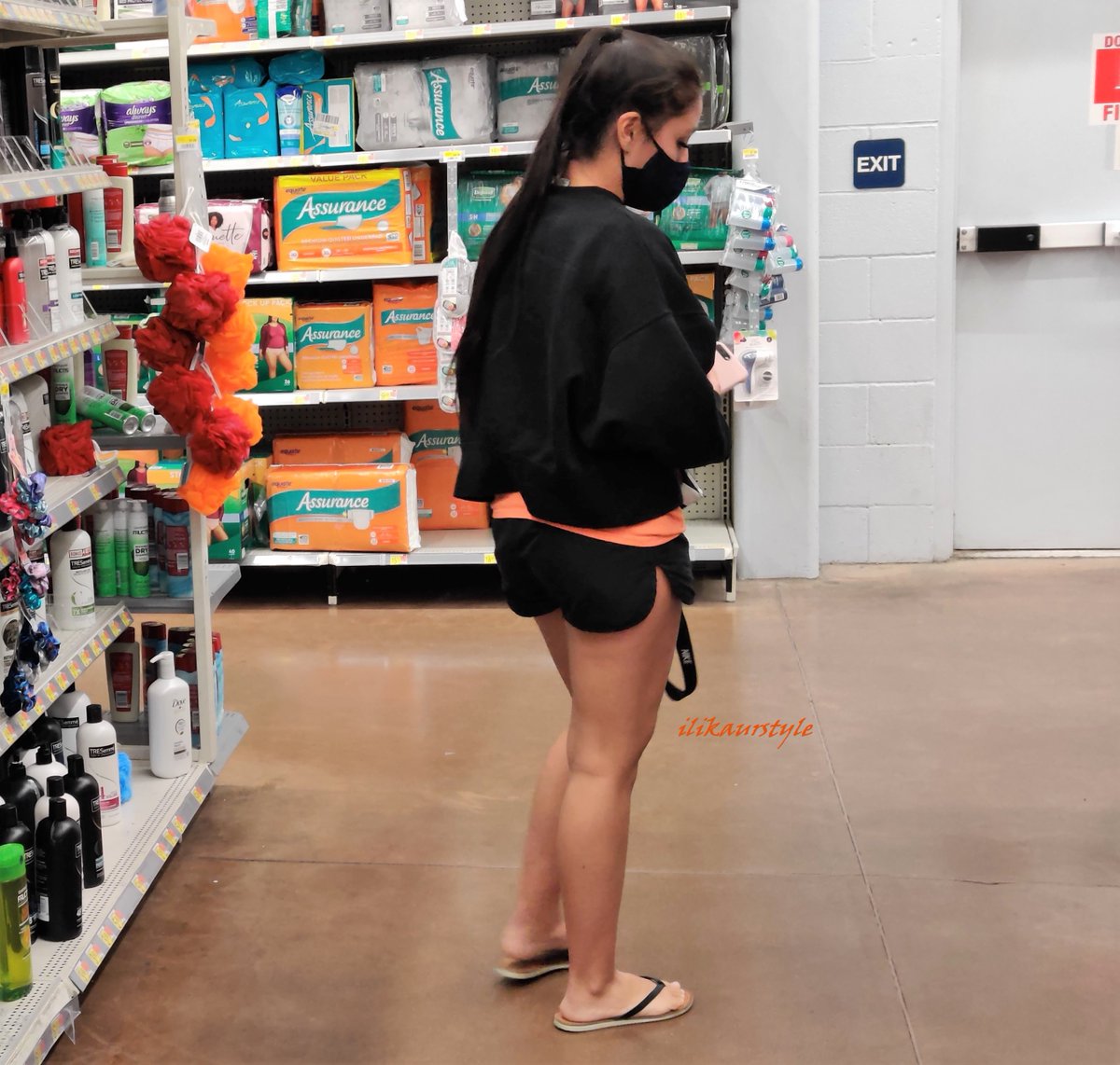 ilikaurstyle's tweet photo. 3 of 4 Perfect Legs https://t.co/lXQfUQFqad