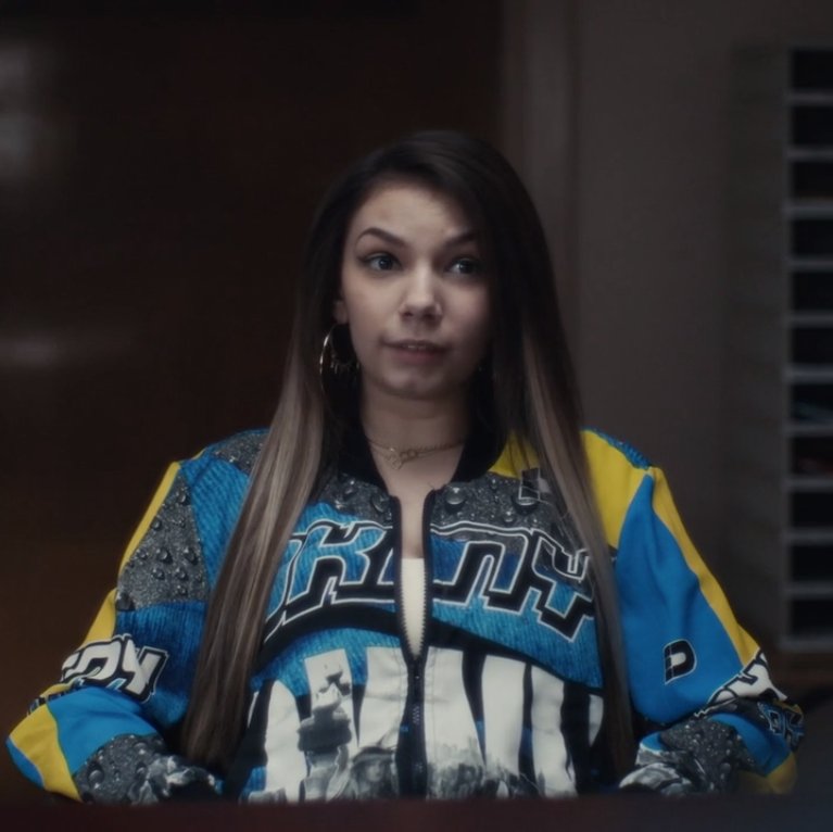 blkmaraj's tweet photo. #BBHive 🎀 STAND UP https://t.co/hfBWXtCzvL
