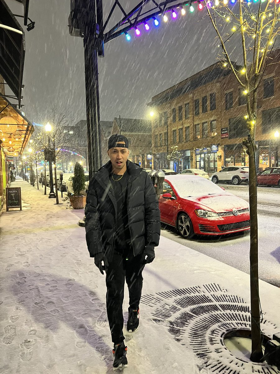 𝐕𝐈𝐍 tweet media