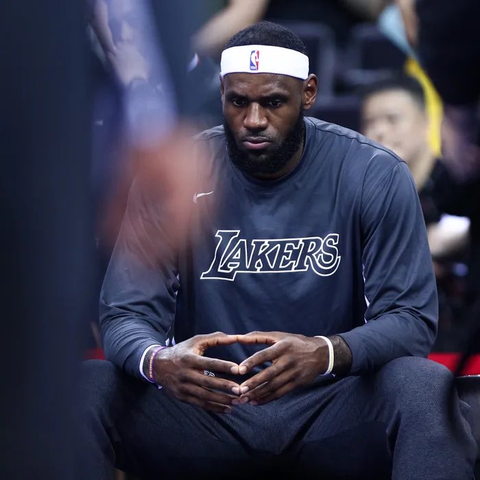 JWepp's tweet photo. Never count out a highly motivated LeBron. https://t.co/JiFreIknvG