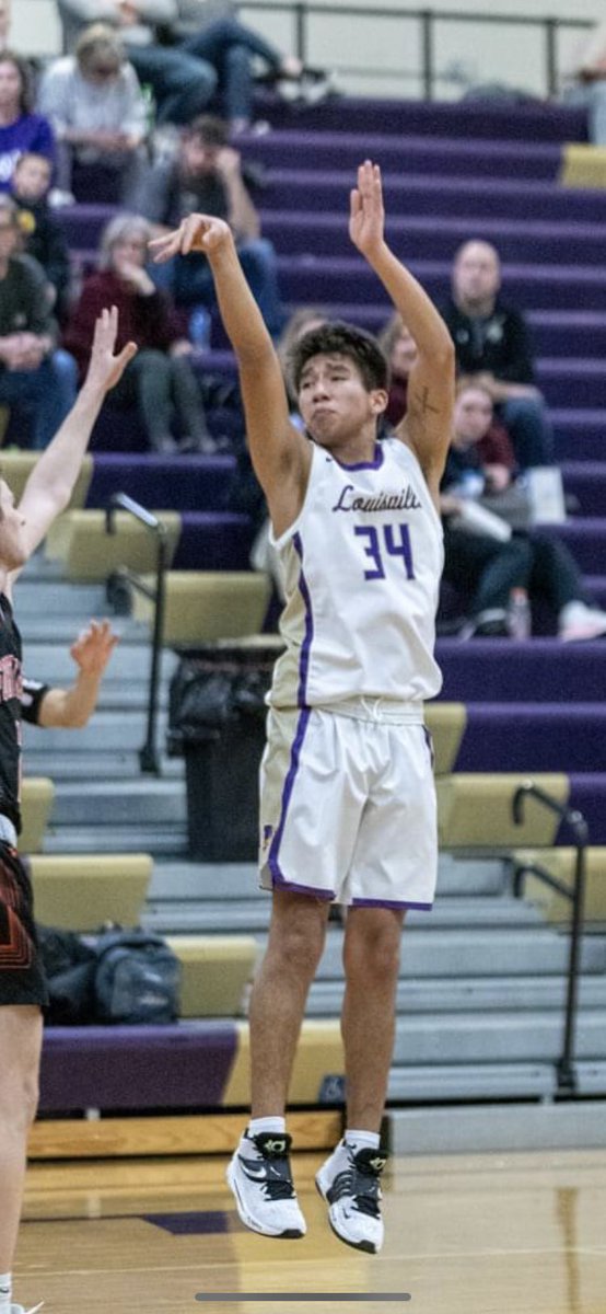 Loss to Fort Calhoun 46-52
Cash Biesterfeld 12pts. Sam Ahl 11pts. Harry Klein 8 pts. Eric Heard 8pts. Iyn Hoefener 4pts. Sam Luellen 2pts. Cole Albert 1pt.