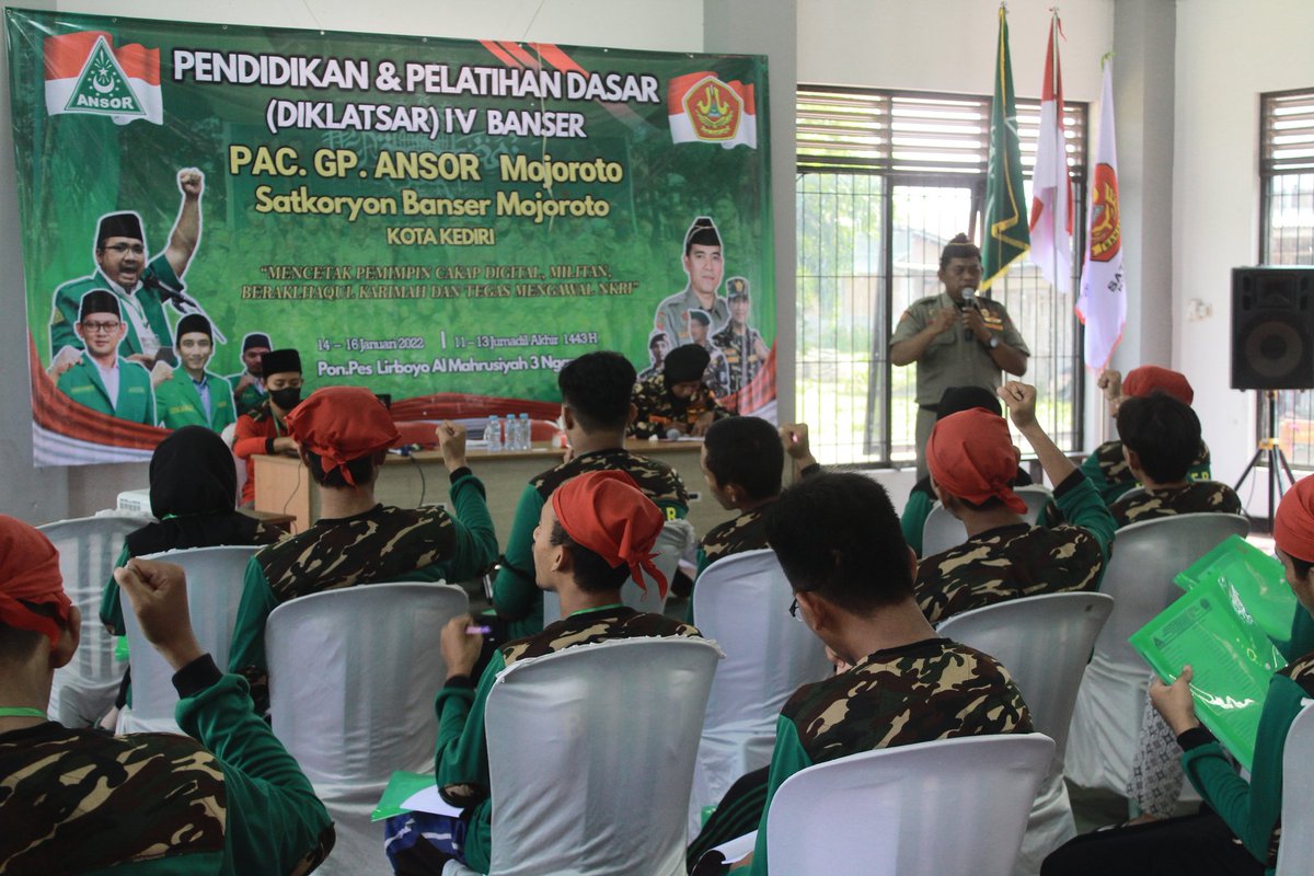 Ky_Botolengket's tweet photo. Selamat dan Sukses 
Diklatsar IV Satkoryon Banser Kec. Mojoroto Kota Kediri. 
#BanserKuatJiwaRaga https://t.co/GeIcWM3vXx