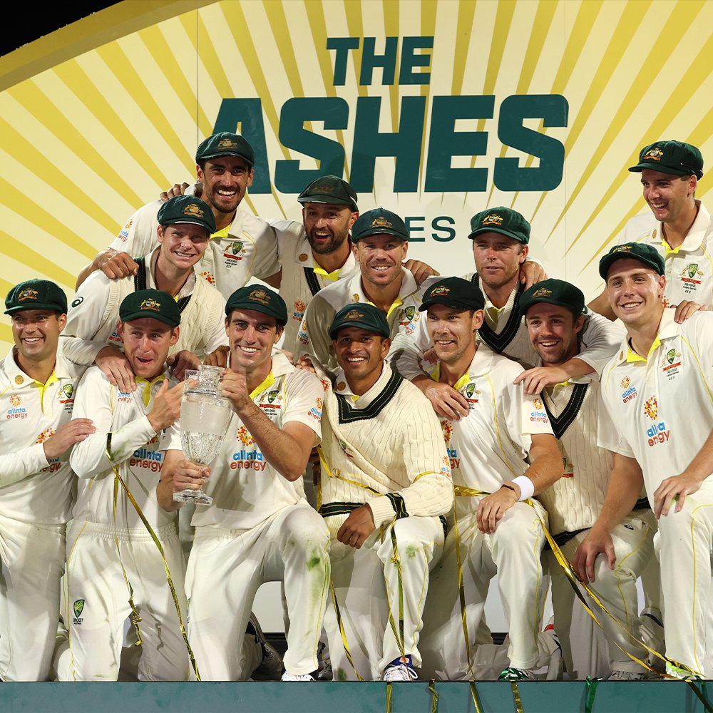 ICC's tweet image. 📸 It was a memorable win for Australia as they wrapped up the #Ashes 4-0 🎉